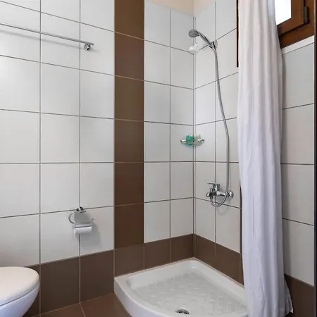 Agnanti باناجيا