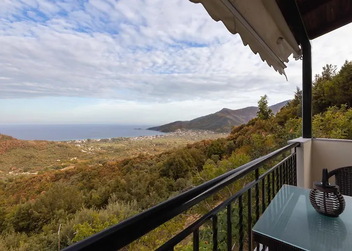 公寓式酒店 Agnanti