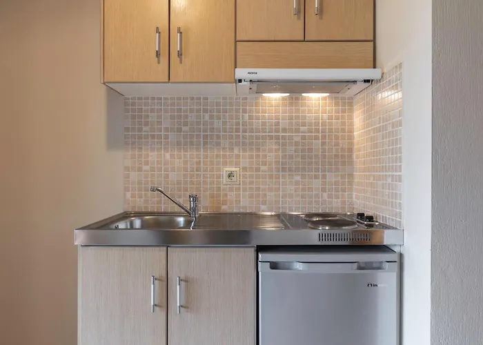 公寓式酒店 Agnanti